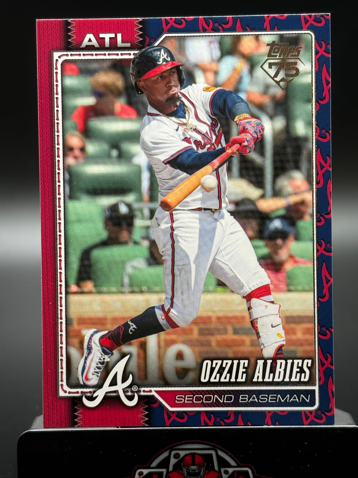 2026 Topps #568 Ozzie Albies Team Color Border